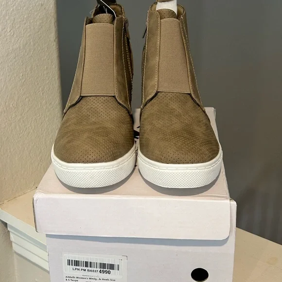 Athlefit Women's Wedge Sneakers Hidden Heel Platform Wedge Booties Size 8.5 Taup - Picture 6 of 9